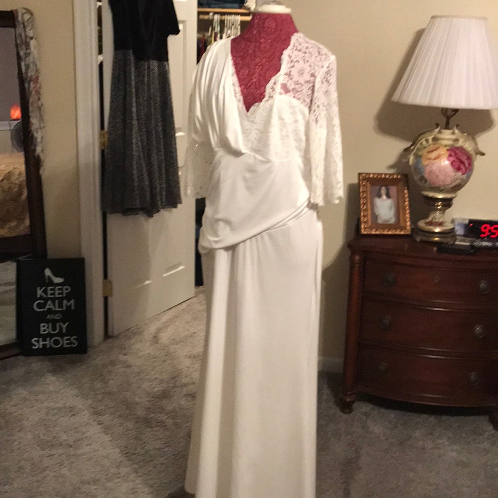 Pretty white wedding dress